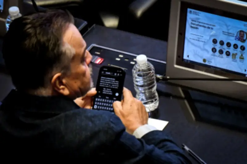 4T impulsa regulación constitucional de inteligencia artificial en México