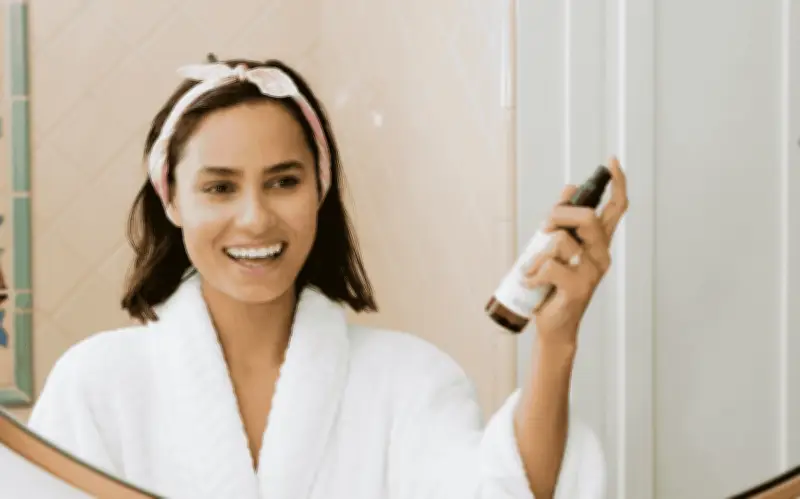 7 Beneficios del Agua Micelar para el Cuidado de la Piel