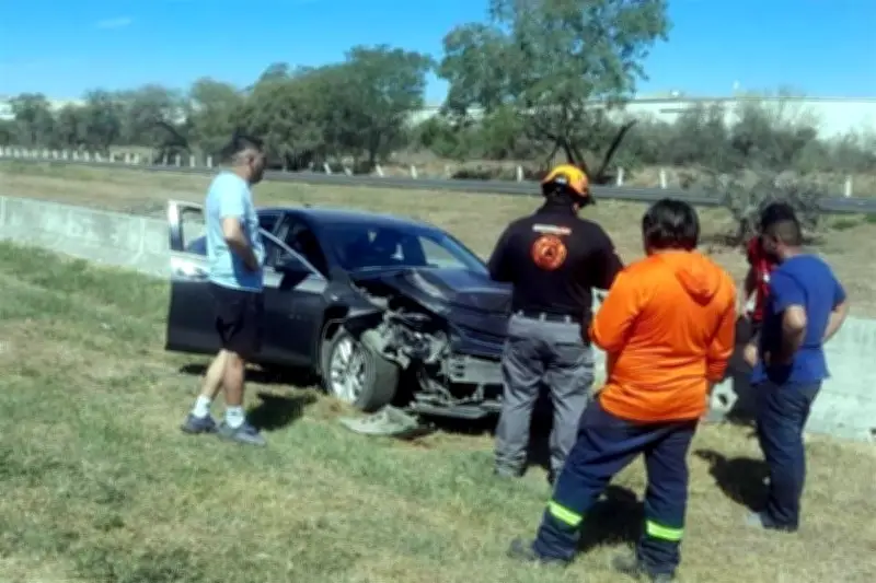 Accidente en Autopista a Reynosa: Vehículo Choca y Ocupantes Sufren Golpes
