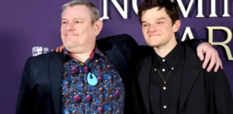 Activista con Tourette protagoniza incidentes en los BAFTA; presentador pide comprensión