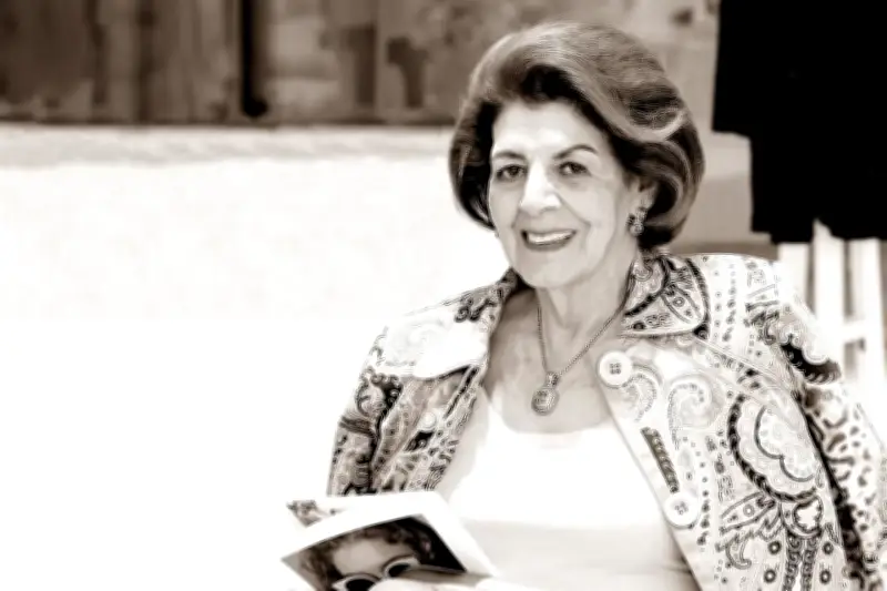 Adiós a Anita, la emblemática vendedora de flores del Zócalo capitalino