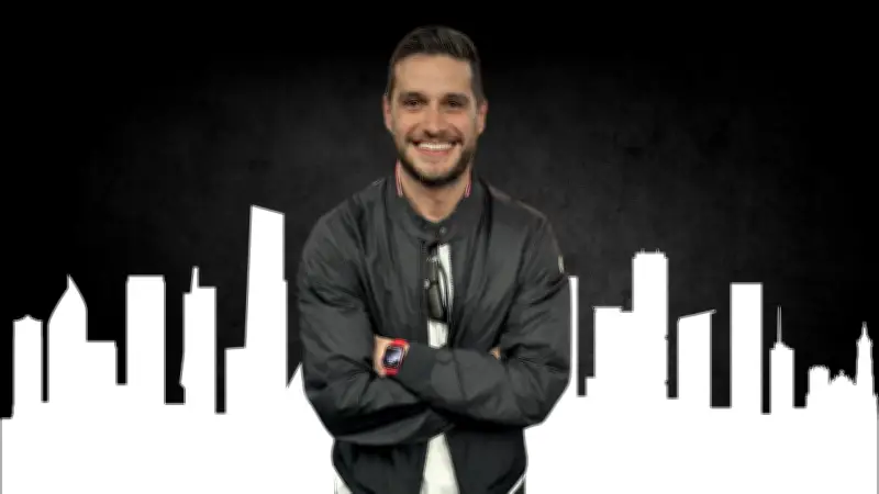 Adrián Marcelo es criticado por burlarse de la captura de 'El Mencho' en redes sociales