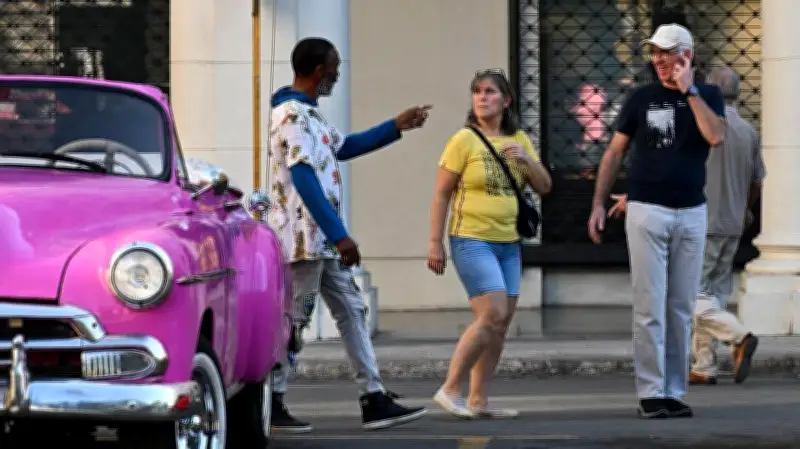 Aerolíneas de Canadá y Rusia Suspenden Vuelos a Cuba por Crisis de Combustible