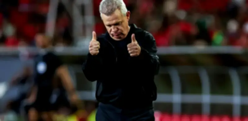 Aguirre mantiene experimentos arriesgados a 107 días del Mundial 2026