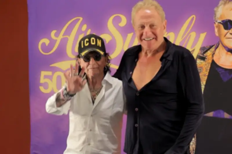 Air Supply en México: La música como símbolo de paz y amor en tiempos difíciles