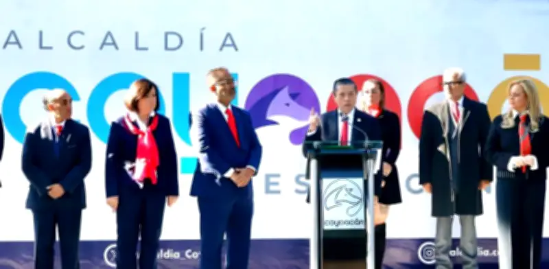 Alcalde de Coyoacán reafirma compromiso patriótico con obras permanentes