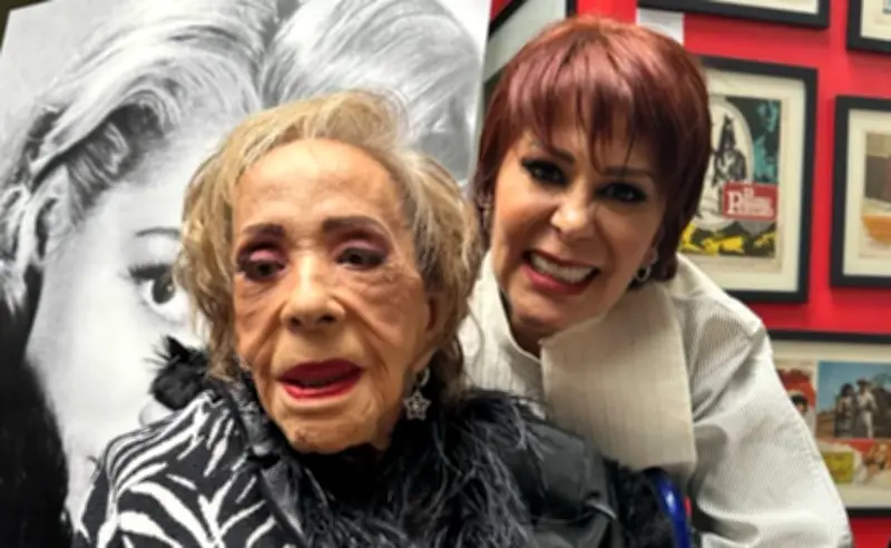 Alejandra Guzmán revela experiencia espiritual con su madre Silvia Pinal antes de cirugía