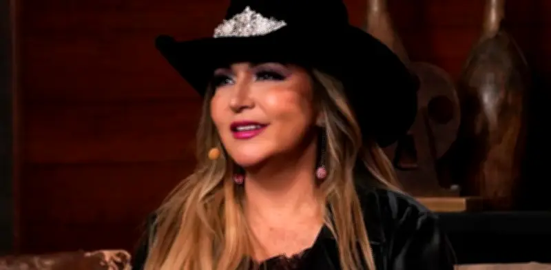 Alicia Villarreal enfrenta embargo por deudas; su abogado investiga irregularidades en el procedimiento