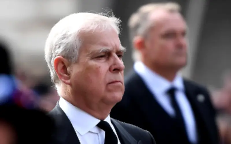 Archivos del caso Epstein fueron alterados para borrar menciones al expríncipe Andrés