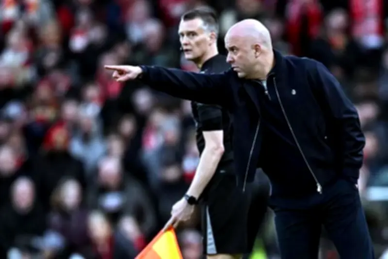 Arne Slot reduce expectativas para el Liverpool en su primera temporada