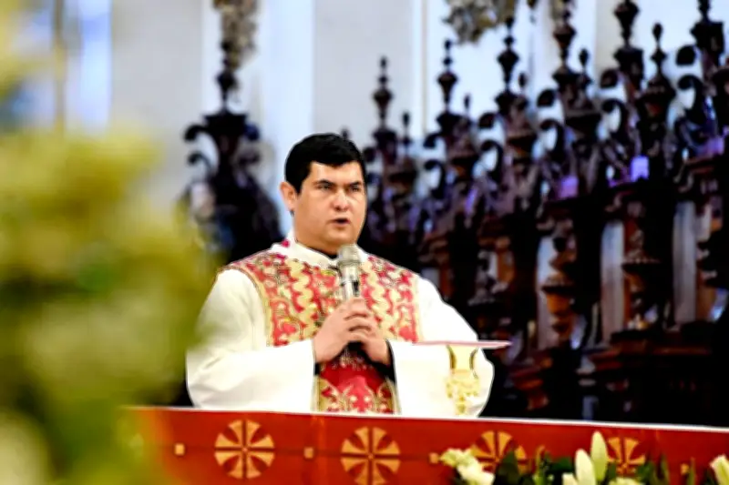 Arquidiócesis de México admite cartas de cura a favor de 'El Menchito'