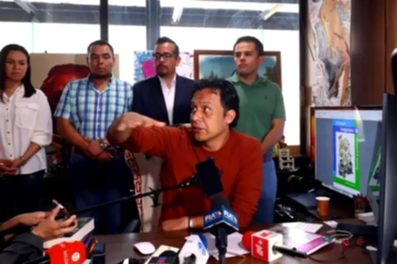 Arriaga Cuestiona la Legalidad de su Despido ante la Fiscalía Anticorrupción