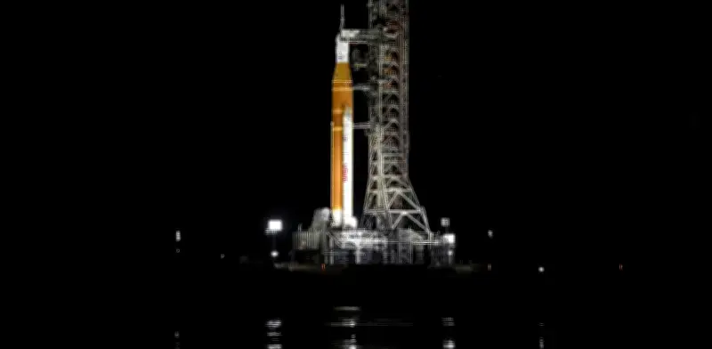 Artemis 2 se retrasa hasta abril por fallo en cohete, postergando histórico vuelo lunar