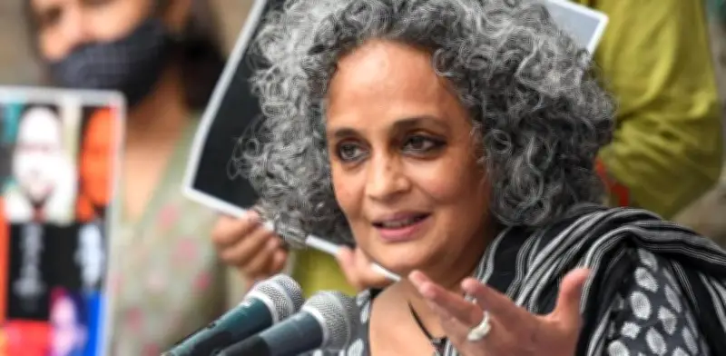 Arundhati Roy abandona Berlinale por declaraciones sobre Gaza: 'Es un genocidio'
