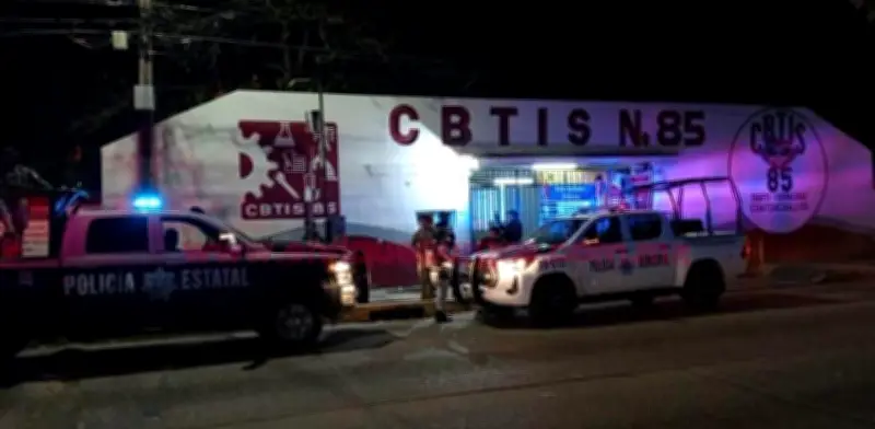 Atentan con artefacto explosivo contra CBTIS 85 en Coatzacoalcos, Veracruz