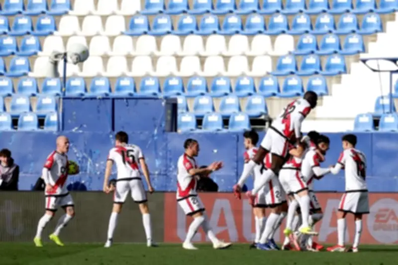 Atlético de Madrid muestra su lado más vulnerable en goleada ante Rayo Vallecano