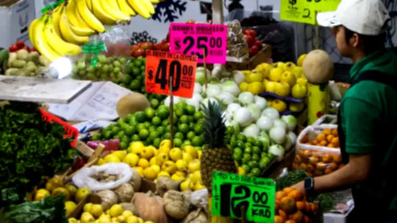 Aumento del Salario Mínimo se Diluye ante Inflación en Alimentos y Servicios