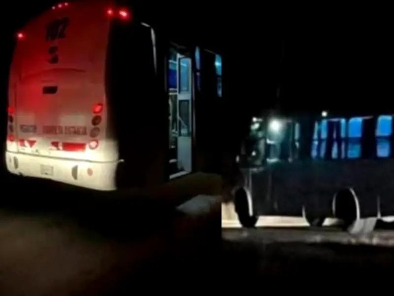 Autobús Abandonado en San Luis Potosí: Motor Encendido y Sin Rastro de 40 Personas