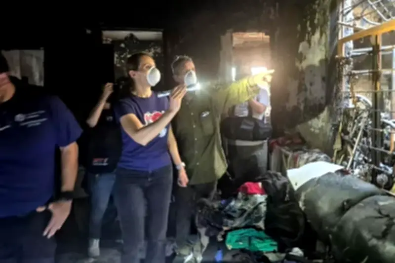 Autoridades brindan apoyo integral a don Enrique tras incendio que destruyó su hogar