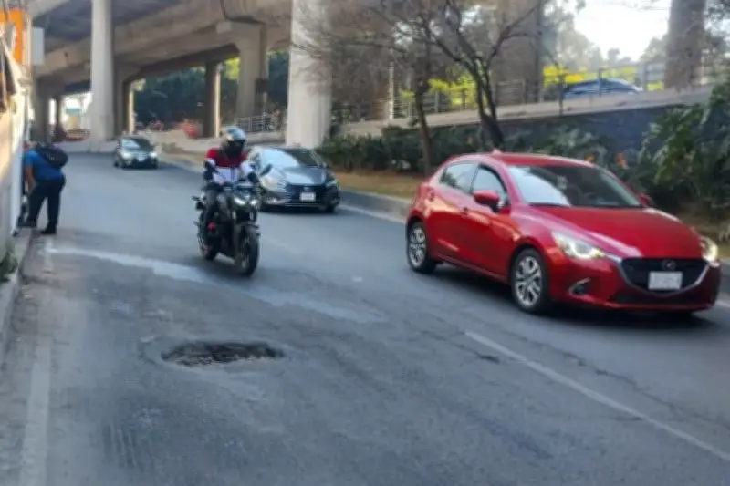 Bachean a Medias en Periférico Norte: Vecinos Denuncian Obras Inconclusas