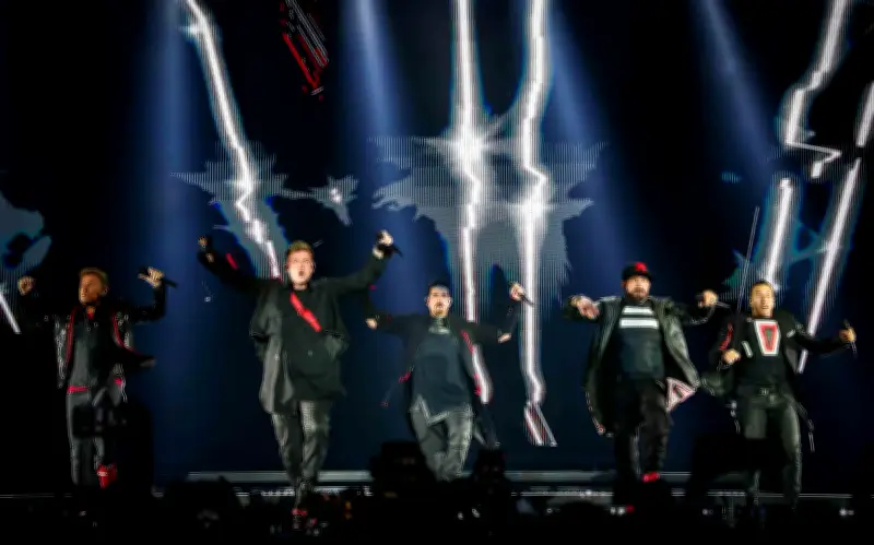 Backstreet Boys aspiran a encabezar el show del medio tiempo del Super Bowl 2027