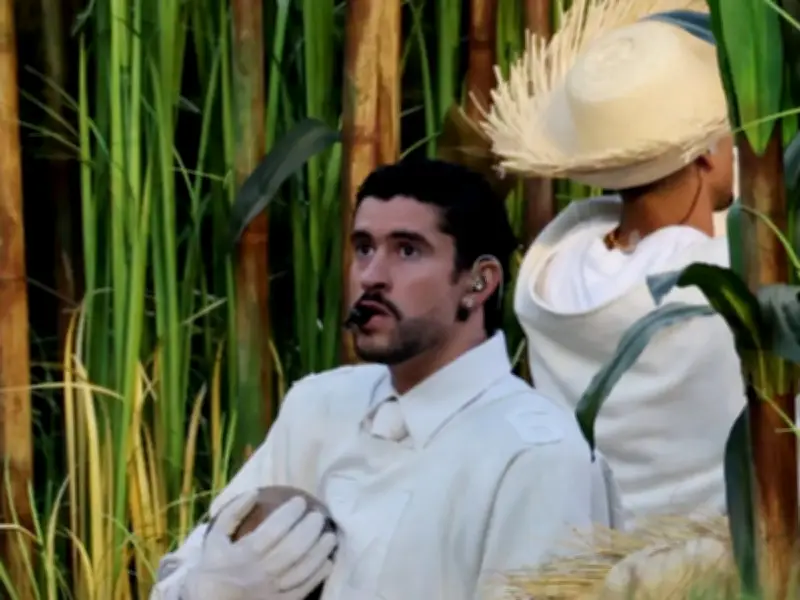 Bad Bunny Conquista el Super Bowl XL con un Espectáculo Cultural Histórico