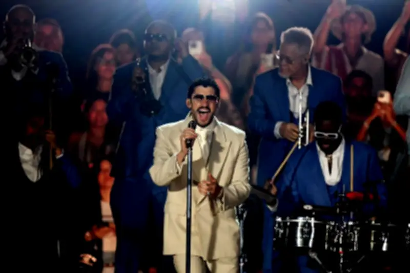 Bad Bunny logra número 1 en EU con 'DTMF' tras su presentación en el Super Bowl