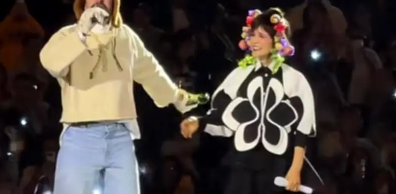 Bad Bunny y Julieta Venegas: Polémica por error en 'Ojitos Lindos' en concierto de CDMX