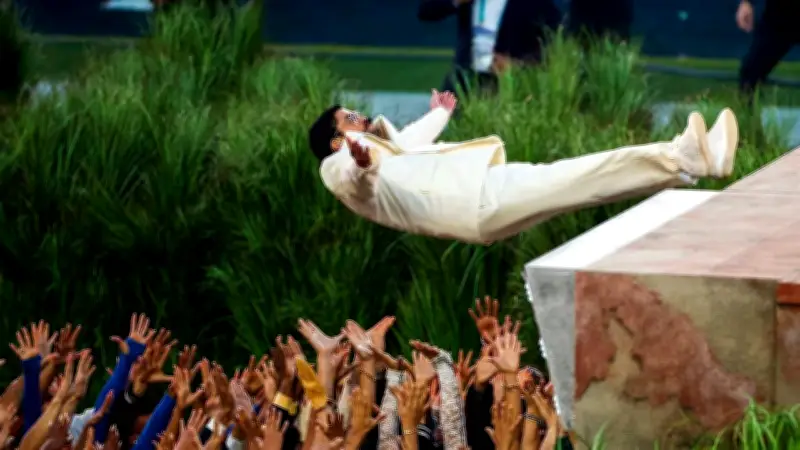 Bad Bunny y su Mega Perreo Latino Conquistan el Escenario del Super Bowl