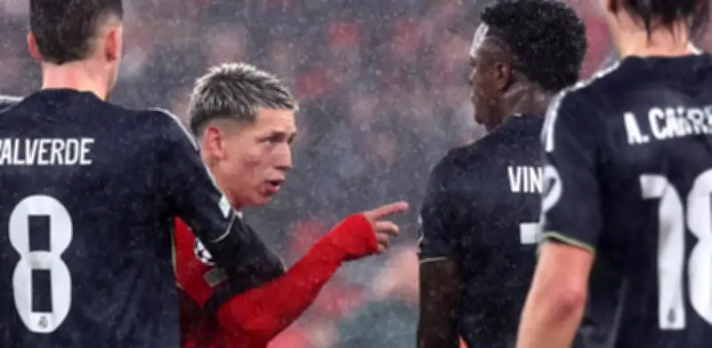 Benfica apelará suspensión de Prestianni por caso Vinícius y critica a la UEFA