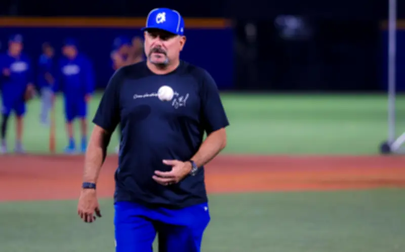 Benjamín Gil renueva con Charros de Jalisco: Continuidad para una era dorada del béisbol