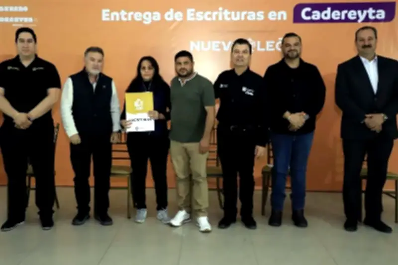 Cadereyta Jiménez entrega 89 escrituras para fortalecer la propiedad social