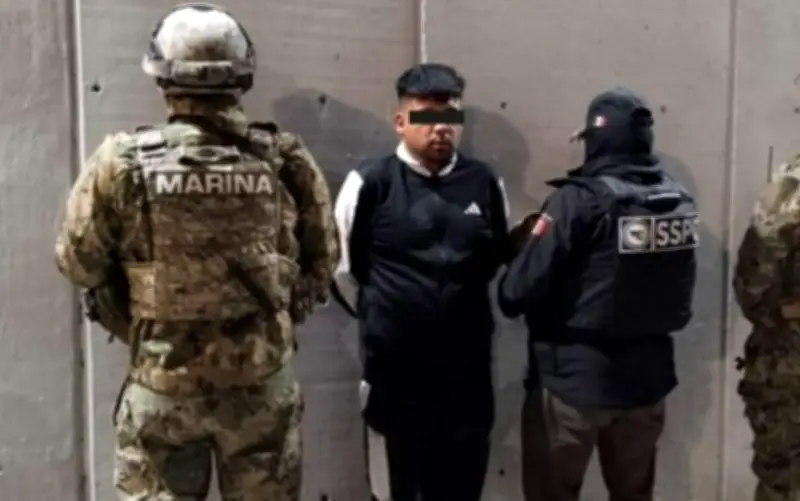 Capturan a 'El Hacha', operador del CNG en Tlaxcala, con drogas y explosivos