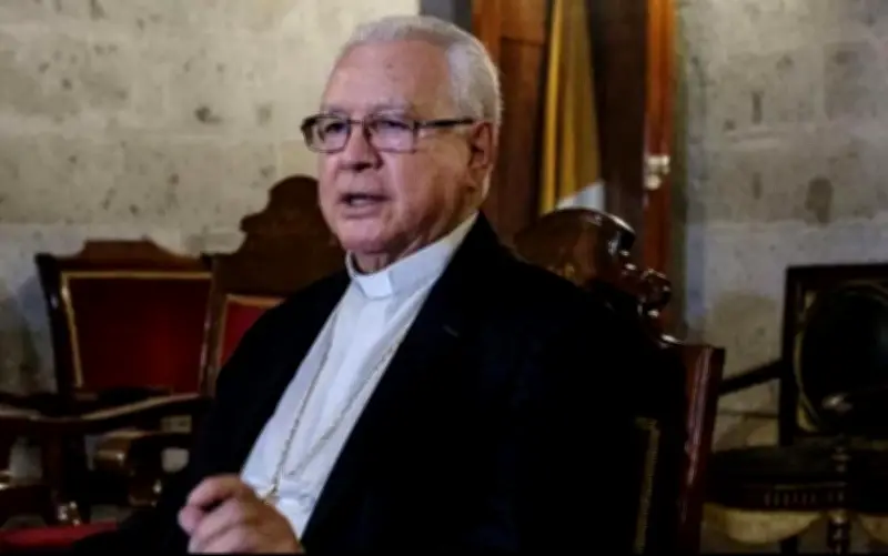 Cardenal de Guadalajara insta a vacunarse contra sarampión en Jalisco