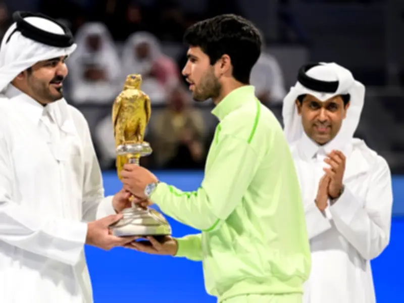 Carlos Alcaraz arrasa en la final del ATP de Doha y suma su 26° título profesional