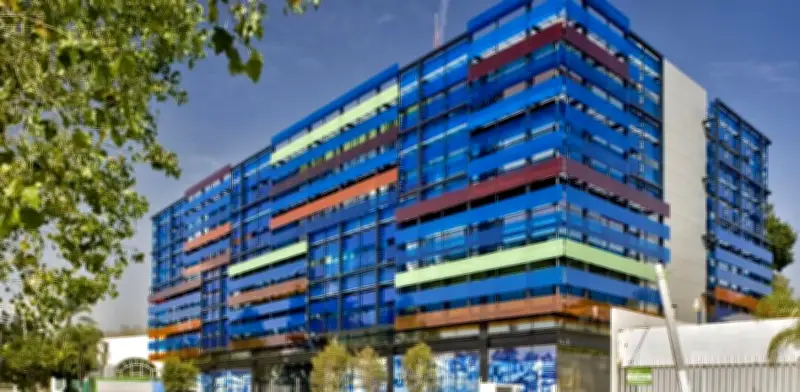 Carlos Valenzuela Cadena fusiona arte y arquitectura en Zapopan con intervención de Liam Gillick