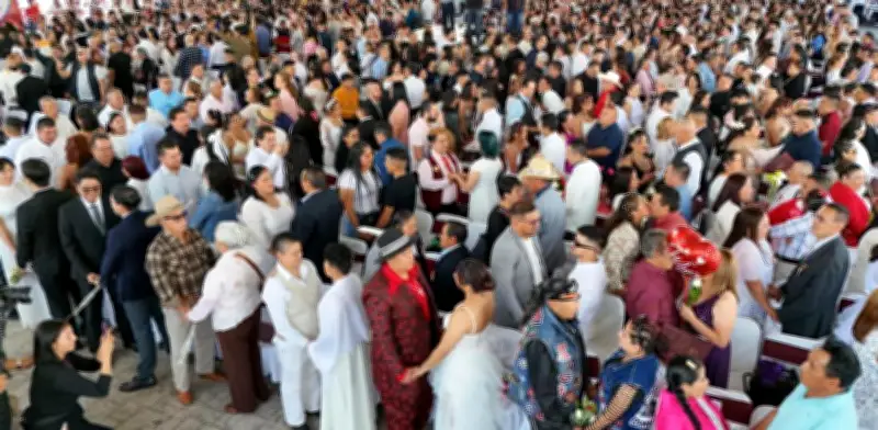 Casi 2 mil parejas celebran el amor con matrimonios colectivos en el Edomex