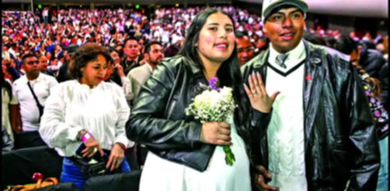 CDMX establece récord histórico en bodas colectivas con 2,378 parejas