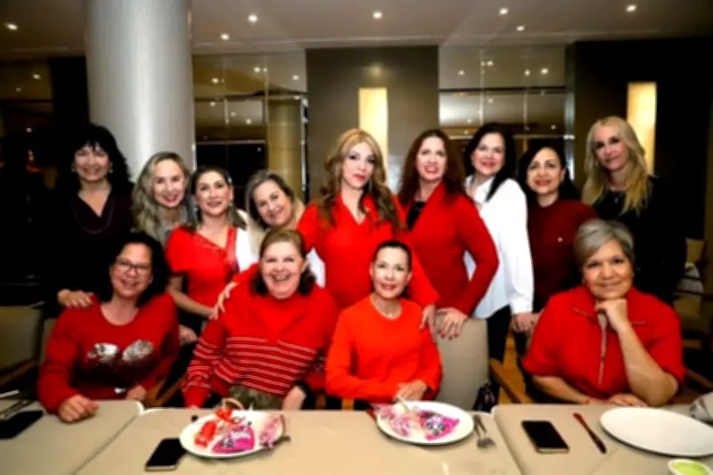 Celebran tres décadas de amistad en emotiva reunión social en México