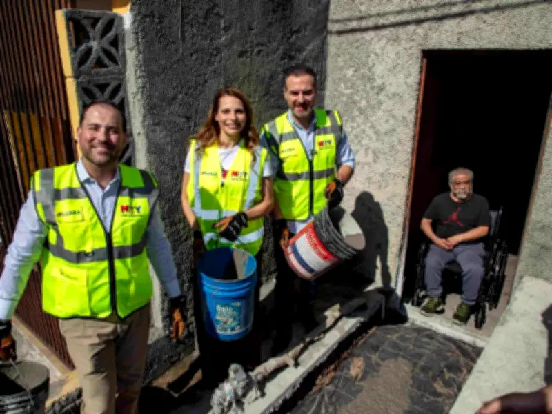 Cemex y Monterrey Construyen 200 Rampas para Personas con Discapacidad