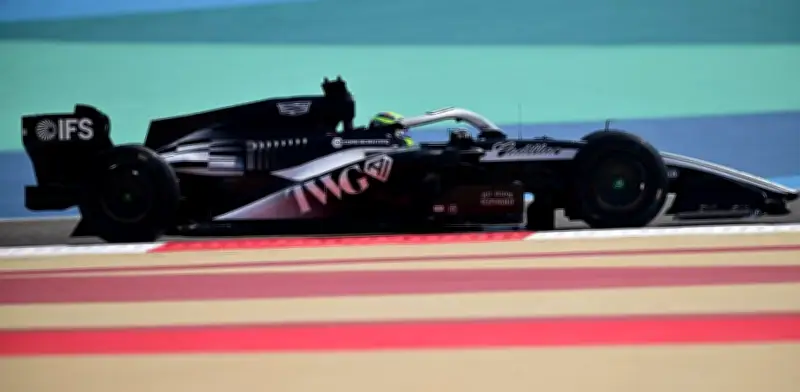 Checo Pérez reconoce riesgos y oportunidades en su regreso a F1 con Cadillac