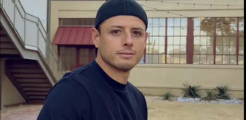 Chicharito Hernández se vuelve viral con mensajes de autoayuda sobre roles de género