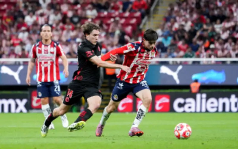 Chivas enfrenta su deuda histórica en el 'Infierno' de Toluca en choque clave por el liderato