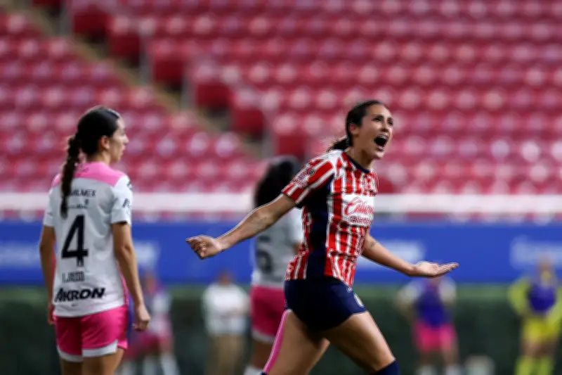 Chivas Femenil logra épica remontada y extiende su hegemonía en el Clásico Tapatío