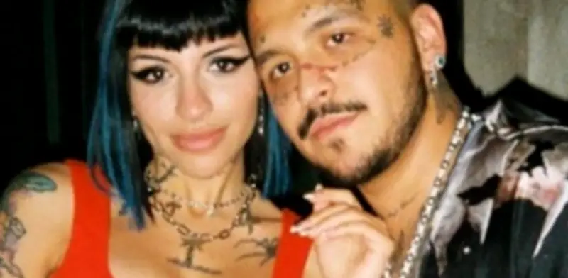 Christian Nodal revela que Cazzu y su hija casi mueren en el parto; confiesa pensamientos suicidas