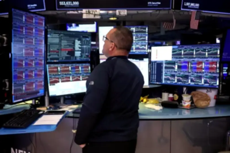 Cierran S&P 500 y Nasdaq con pérdidas; Nvidia cae 5.46% en jornada volátil