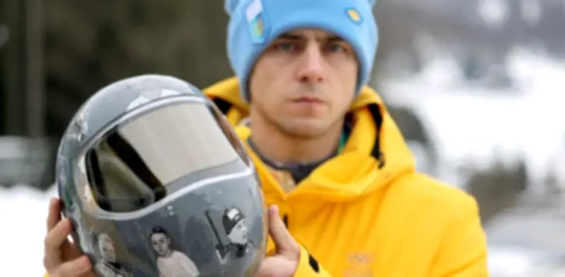 COI descalifica a atleta ucraniano por usar casco conmemorativo en Juegos Olímpicos