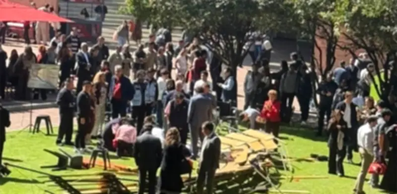 Colapsan gradas en la Ibero y desalojan a estudiantes del IPN en emergencias estructurales