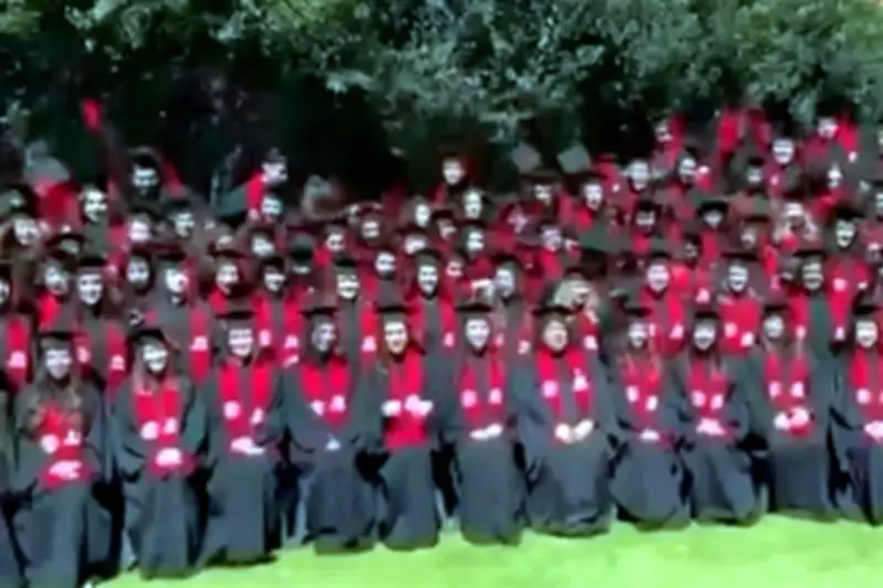 Colapso de Gradas en la Ibero deja 33 Heridos durante Sesión Fotográfica