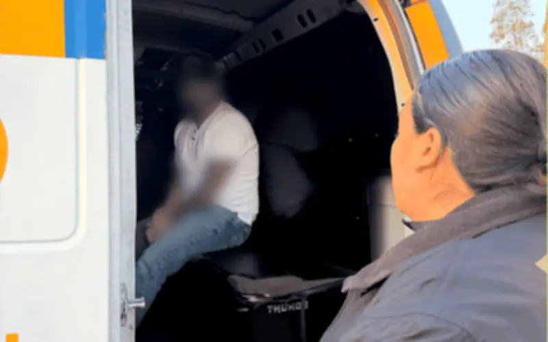 Conductor alcoholizado retenido tras invadir contraflujo en López Mateos, Jalisco